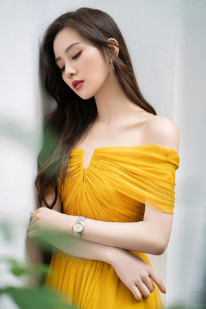 美国伦理《轻佻寡妇》